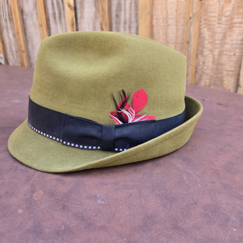 Stetson Olive Green Fedora with Black Band and Red Feather Sz 7 1/4